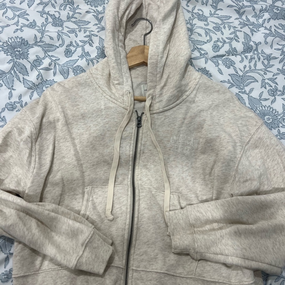 American Eagle Outfitters Light Gray Hoodie